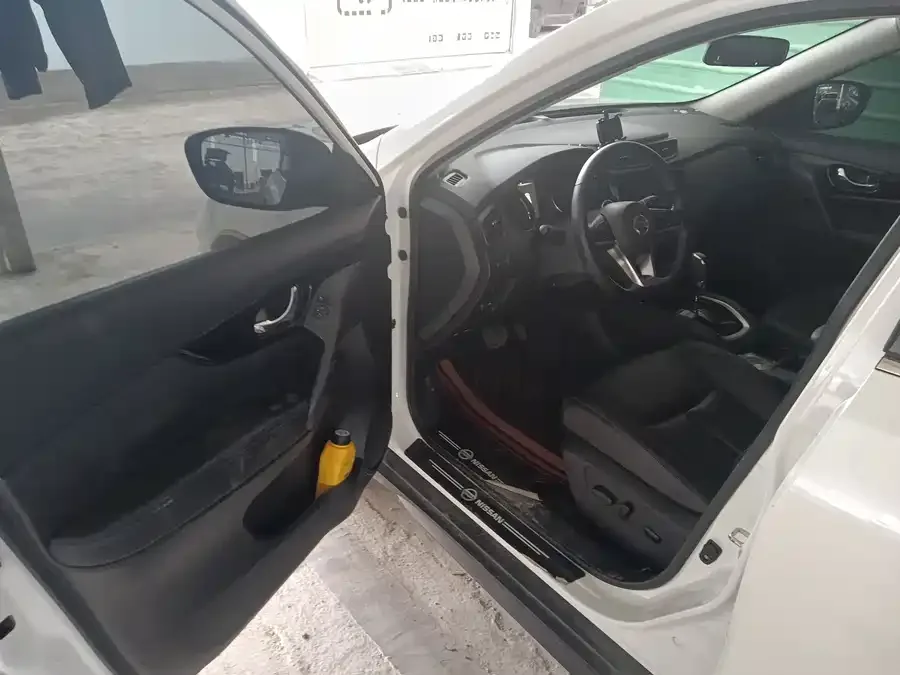 Nissan X-Trail X-Trail 2023 Classic 2.0L 2WD Smart Connected Comfort Edition 2025 — миниатюра 4