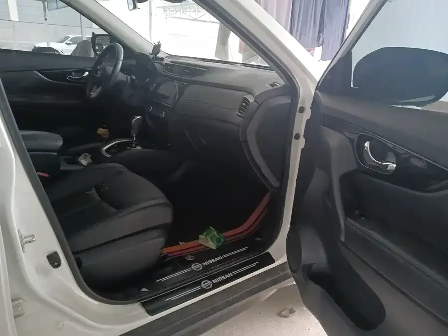 Nissan X-Trail X-Trail 2023 Classic 2.0L 2WD Smart Connected Comfort Edition 2025 — миниатюра 5