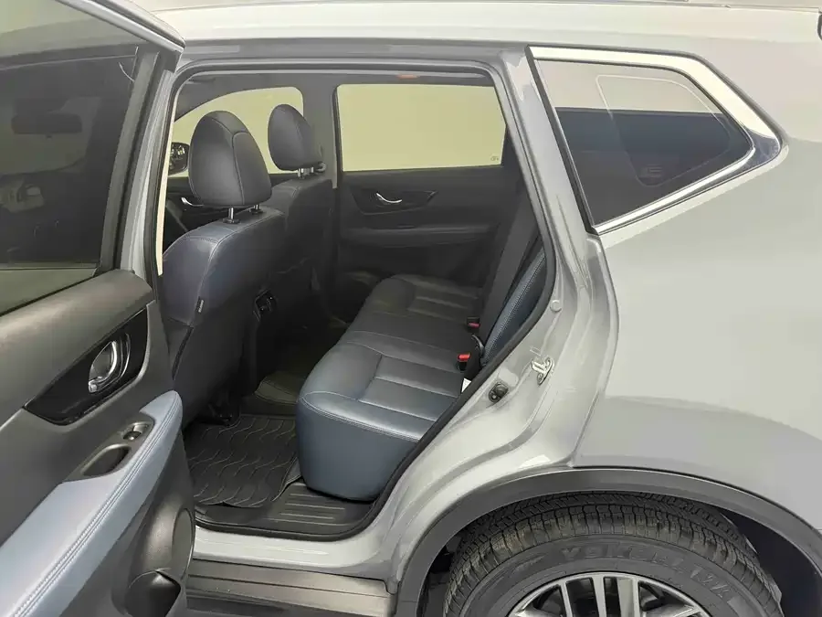 Nissan X-Trail 2025 X-Trail Honor 2.0L 2WD Leading Edition 2025 — миниатюра 4