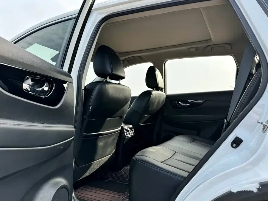 Nissan X-Trail X-Trail 2023 Classic 2.0L 2WD Smart Connected Comfort Edition 2023 — миниатюра 3