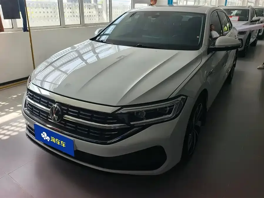Volkswagen Sagitar 2023