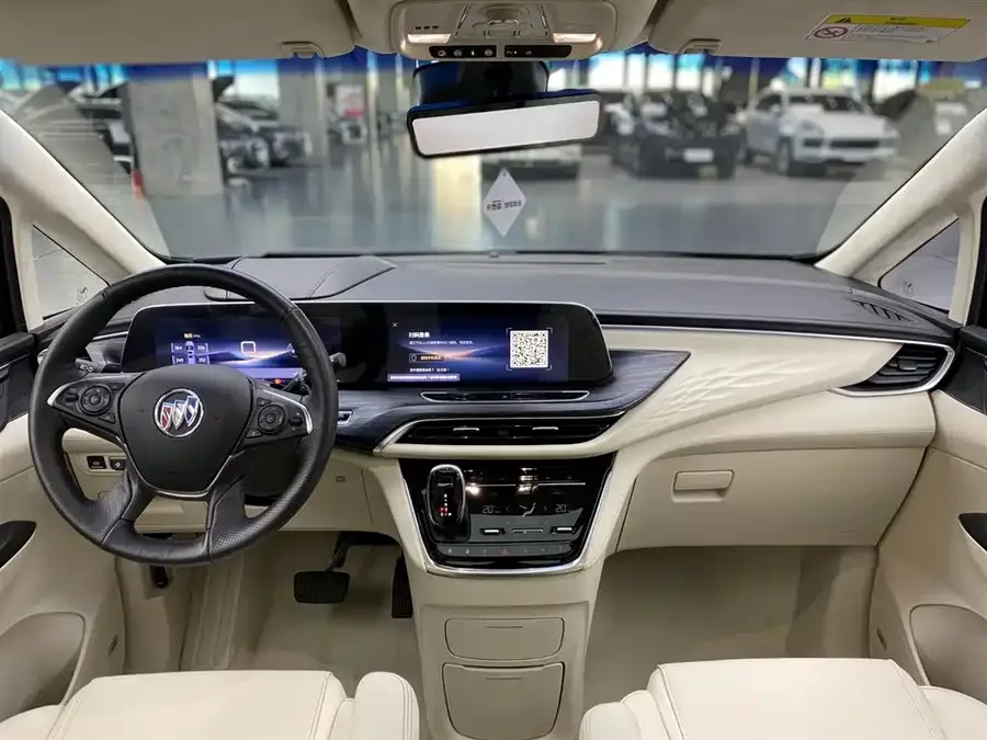Buick GL8 2023 Avenir Seven-seat Gift Edition 2023 — миниатюра 4
