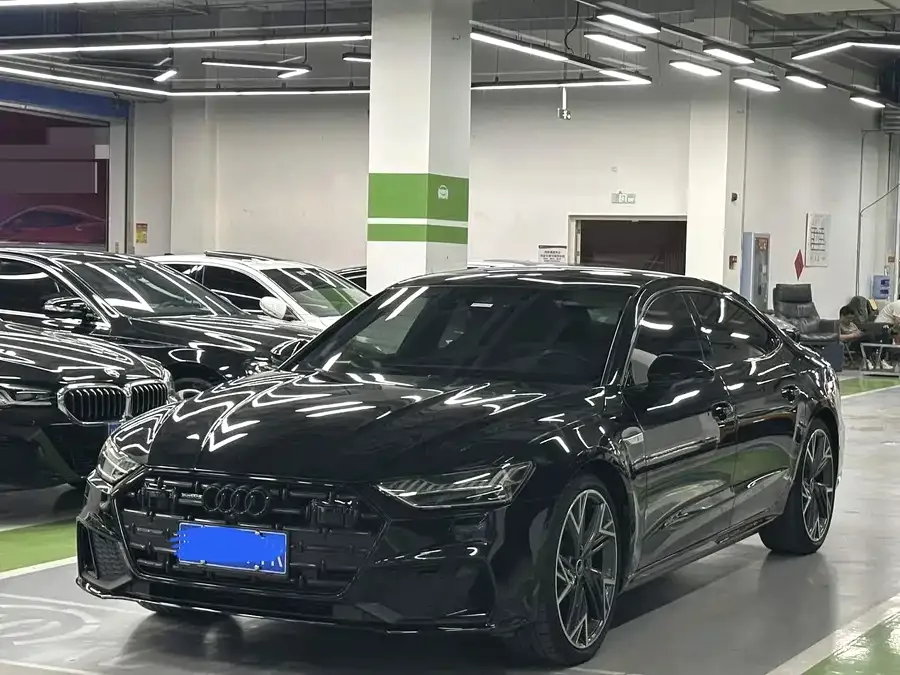 Audi A7L 2022 45 TFSI quattro S-line Black Warrior Edition 2022 — фото 1, купить с доставкой в Москву