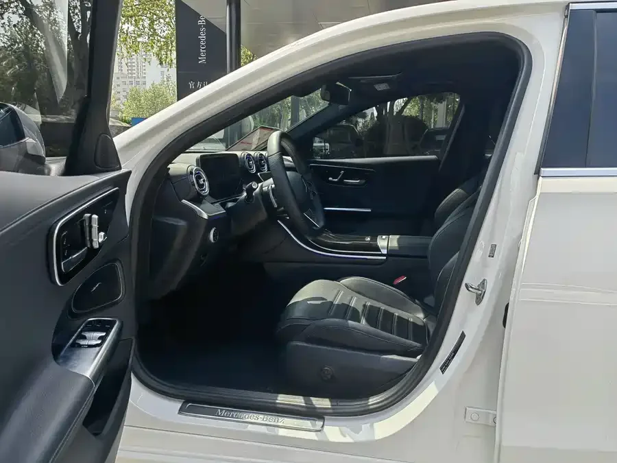 Mercedes-Benz Class C Mercedes-Benz C-Class 2022 facelift C 260 L sports version 2023 — миниатюра 3