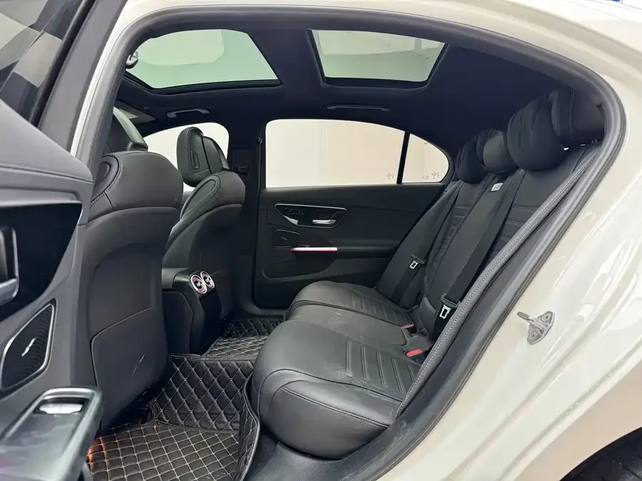 Mercedes-Benz Class C Mercedes-Benz C-Class 2023 C 260 L Sports Edition 2023 — миниатюра 3