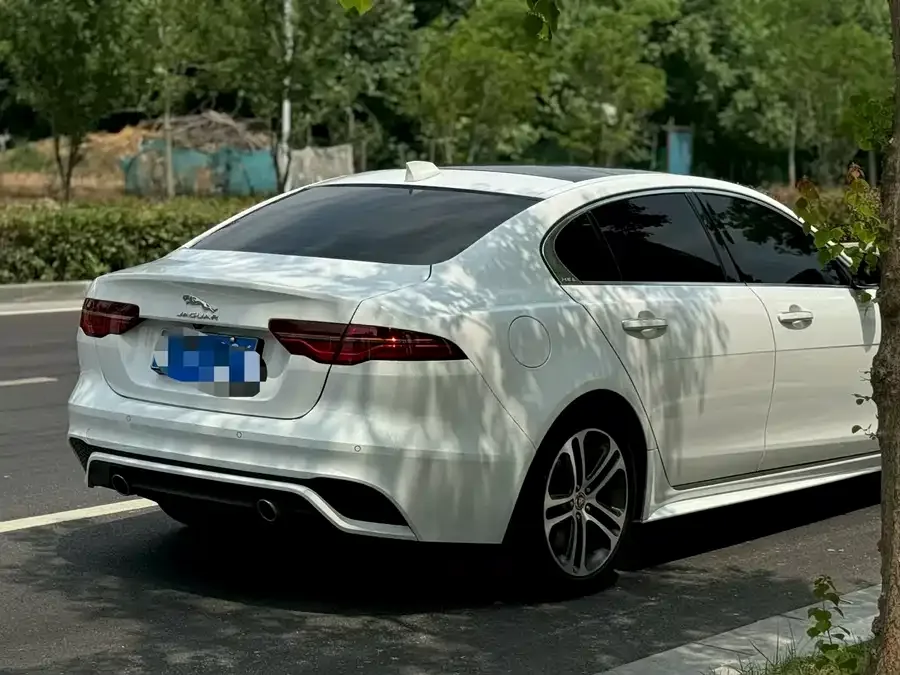Jaguar XEL 2022 2.0T 250PS R-DYNAMIC S aggressive sports version 2022 — миниатюра 3