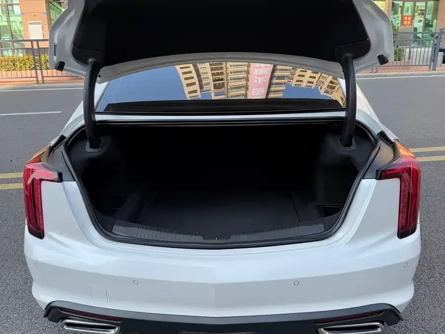Cadillac CT5 2024 28T Luxury Pro 2024 — миниатюра 4