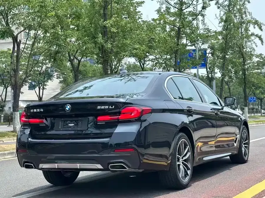 BMW 5 Series BMW 5 Series 2022 525Li M Sport Package 2023 — миниатюра 3