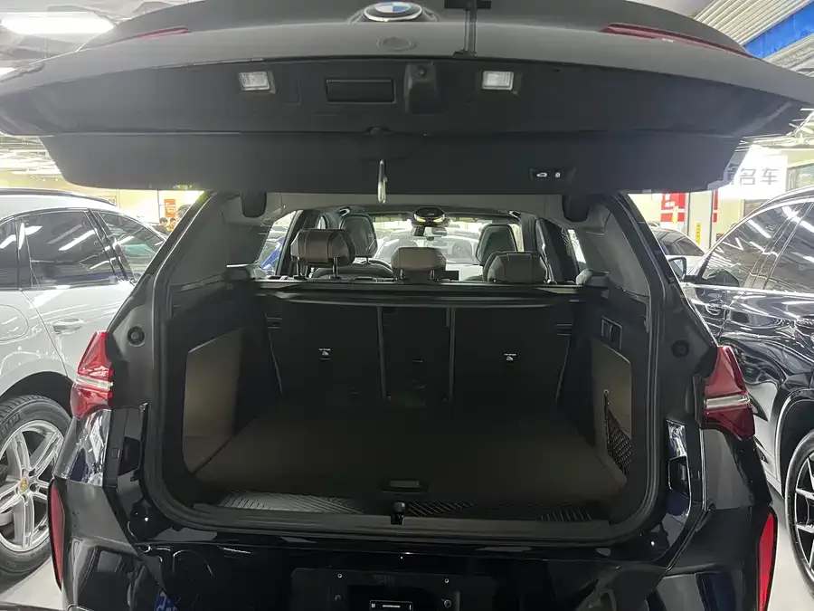 BMW X3 2025 xDrive30L Leading M Sports Package 2025 — миниатюра 5