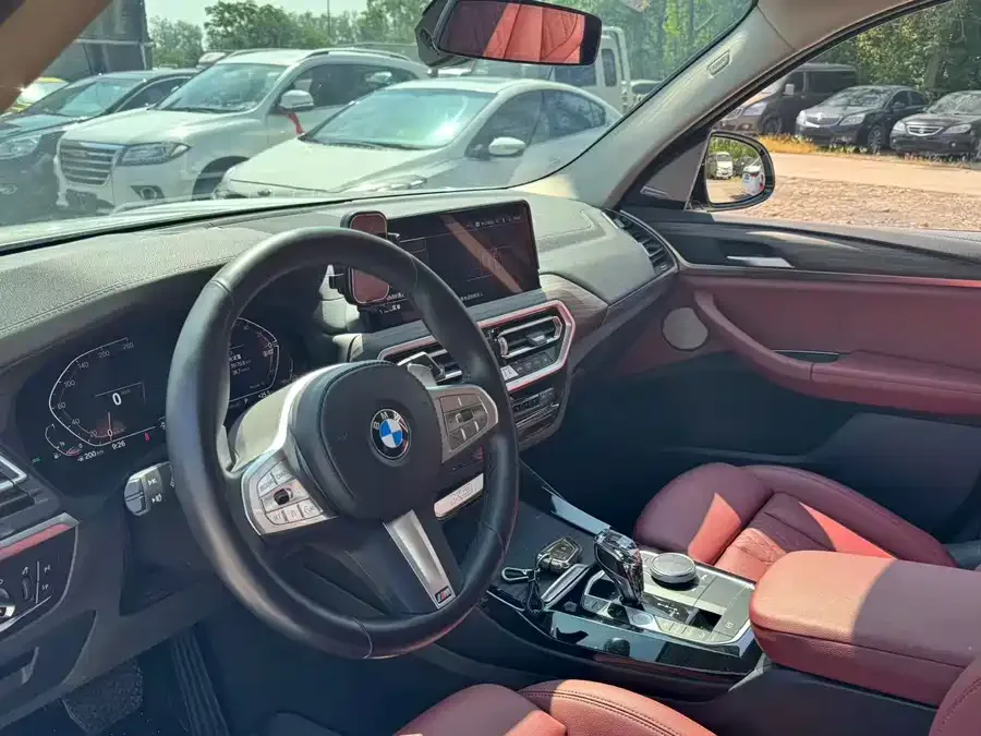 BMW X3 2023 facelift xDrive30i Leading M Night Edition 2024 — миниатюра 3