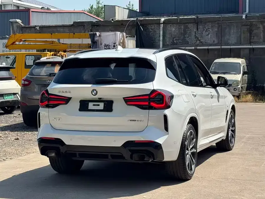 BMW X3 2023 facelift xDrive30i Leading M Night Edition 2024 — миниатюра 4
