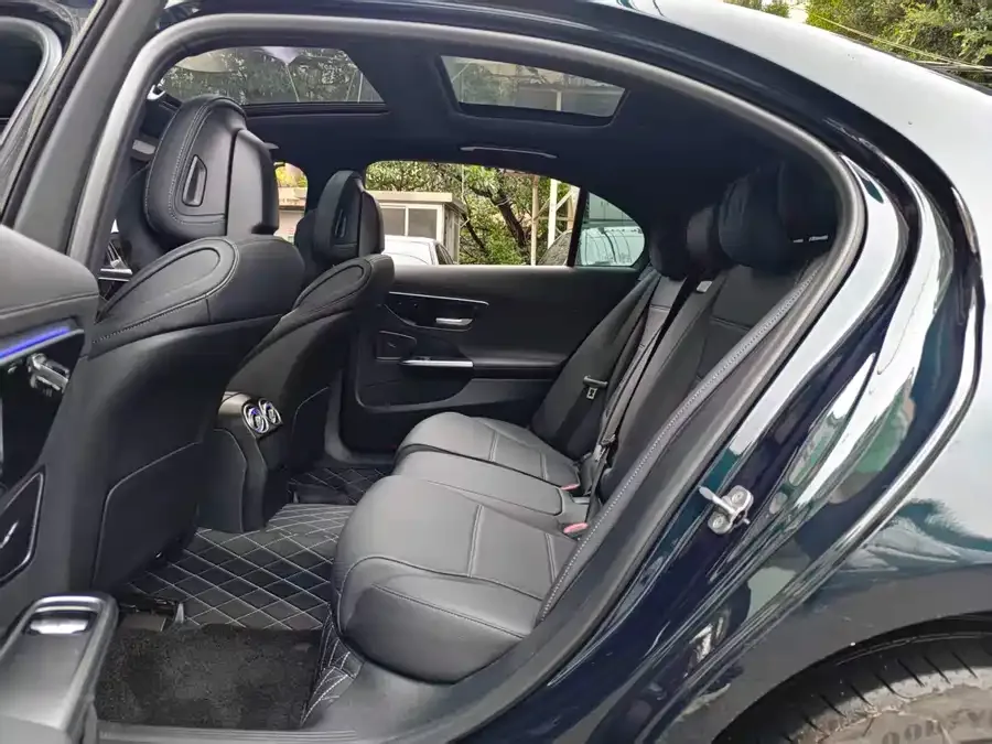 Mercedes-Benz Class C Mercedes-Benz C-Class 2024 C 260 L 2024 — миниатюра 3