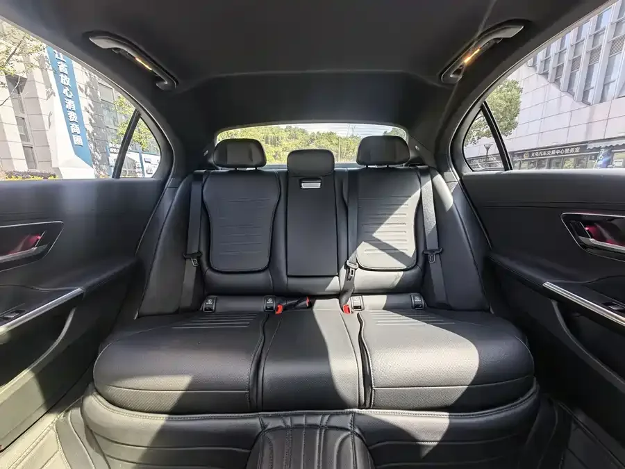 Mercedes-Benz Class C Mercedes-Benz C-Class 2022 C 200 L Sports Edition 2022 — миниатюра 4