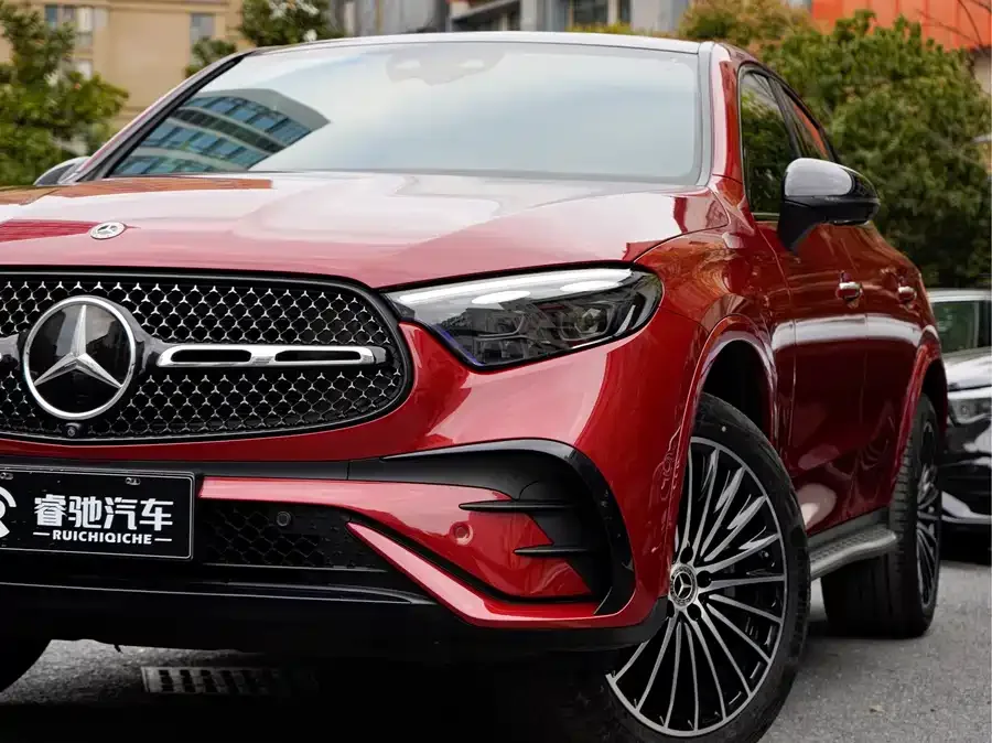 Mercedes-Benz GLC Coupe Mercedes-Benz GLC Coupe 2024 GLC 300 4MATIC Coupe SUV 2024 — миниатюра 2