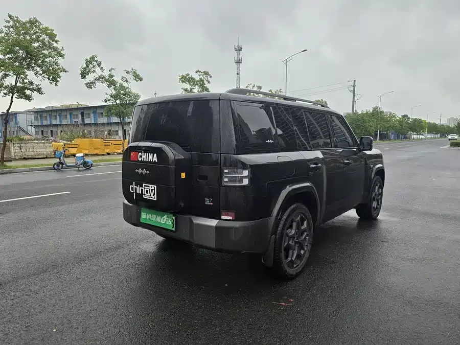 BYD Leopard Titanium 7 Titanium 7 2025 190KM Four-Wheel Drive Ultra Edition 2025 — миниатюра 3