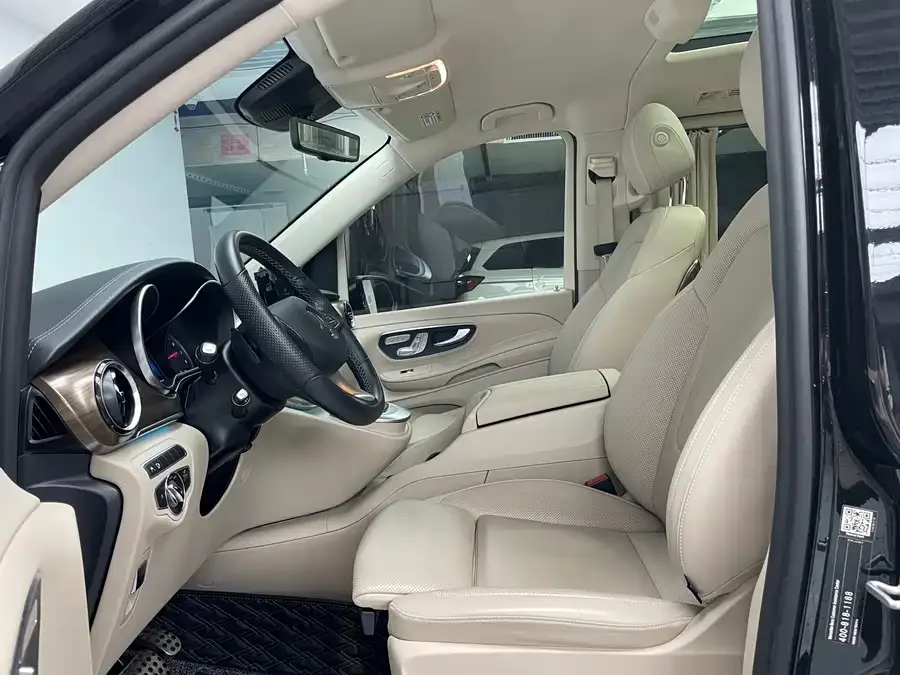 Mercedes-Benz Class V Mercedes-Benz V-Class 2022 V 260 L Long Wheelbase Luxury Edition 2023 — миниатюра 3