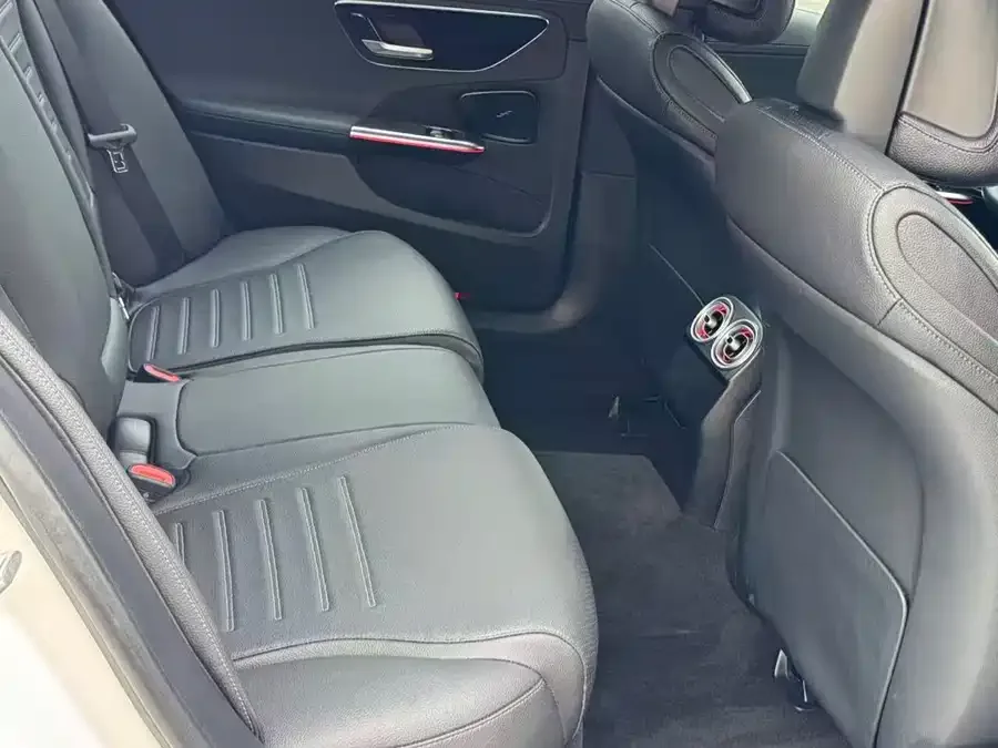 Mercedes-Benz Class C Mercedes-Benz C-Class 2022 facelift C 260 L sports version 2022 — миниатюра 2