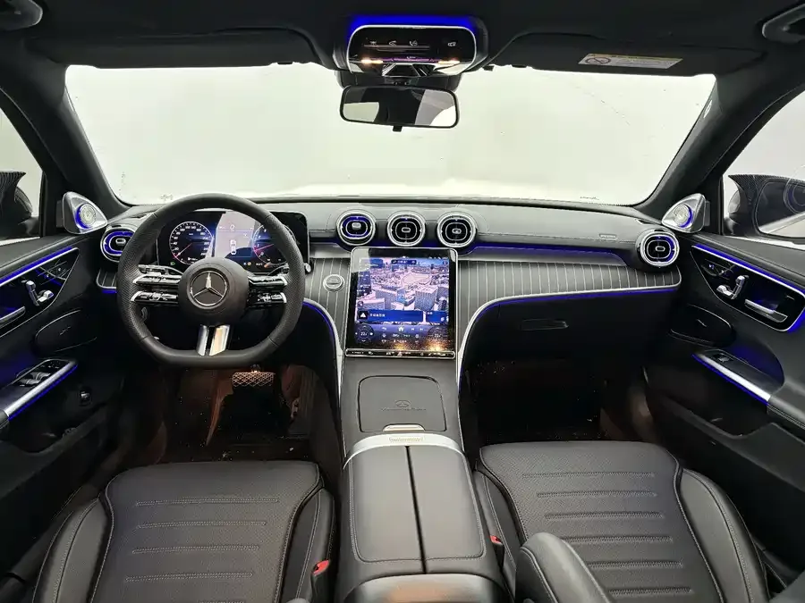 Mercedes-Benz Class C Mercedes-Benz C-Class 2025 C 260 L Sports Edition 2025 — миниатюра 4