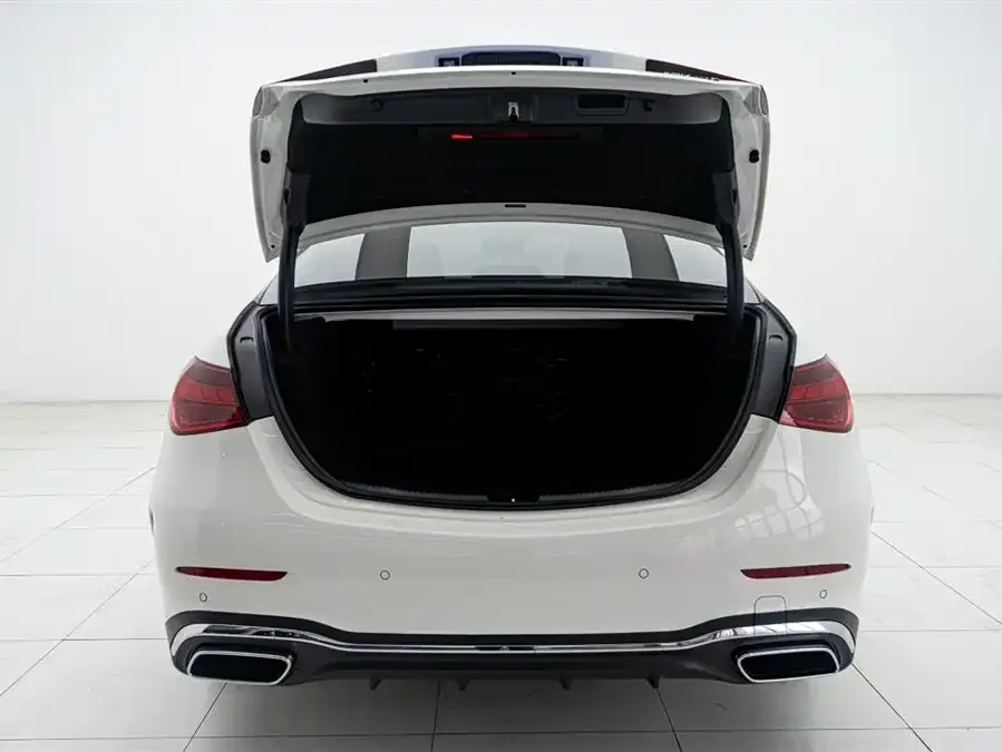 Mercedes-Benz Class C Mercedes-Benz C-Class 2024 facelift C 260 L sports version 2024 — миниатюра 3