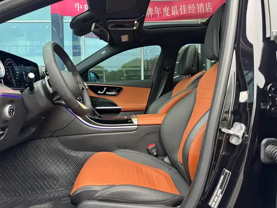 Mercedes-Benz Class C Mercedes-Benz C-Class 2025 C 260 L Sports Edition 2025 — миниатюра 4