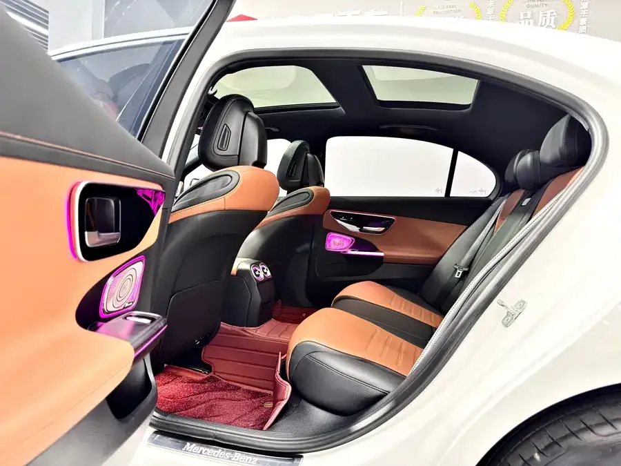Mercedes-Benz Class C Mercedes-Benz C-Class 2024 facelift C 260 L sports version 2024 — миниатюра 2