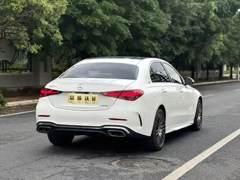 Mercedes-Benz Class C Mercedes-Benz C-Class 2025 C 260 L Sports Edition 2024 — миниатюра 3