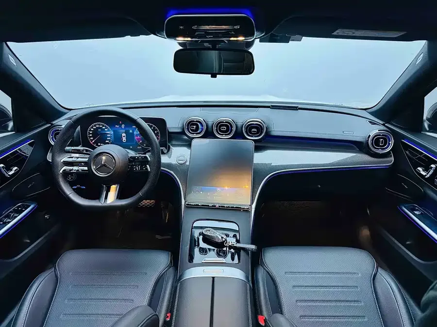 Mercedes-Benz Class C Mercedes-Benz C-Class 2024 C 260 L Sports Edition 2025 — миниатюра 5