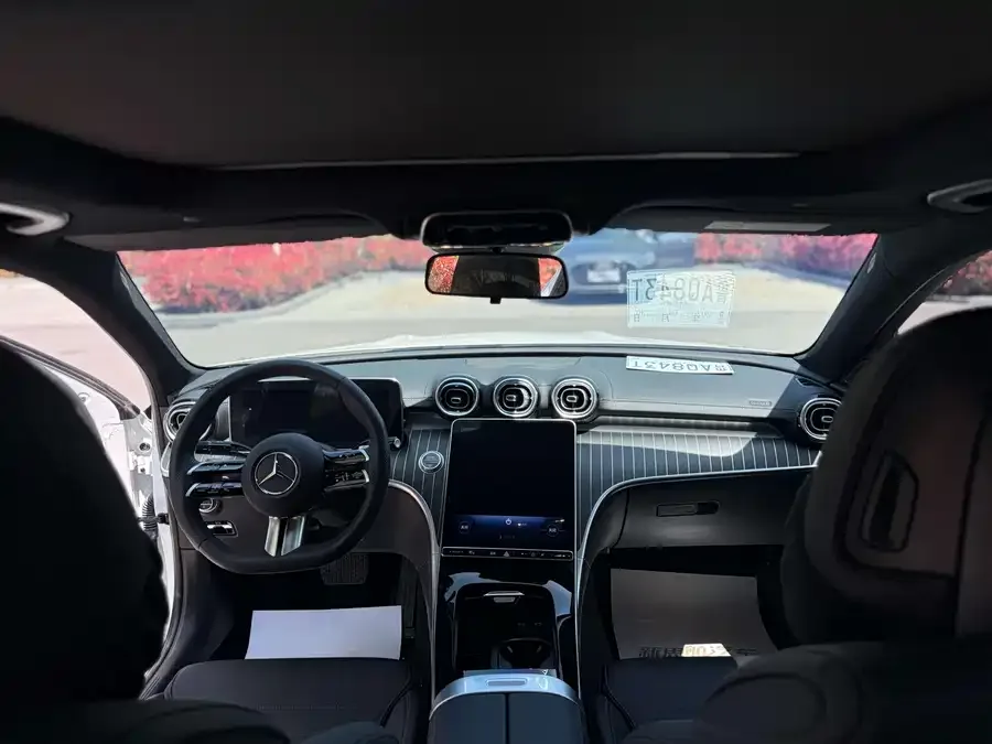 Mercedes-Benz Class C Mercedes-Benz C-Class 2024 facelift C 260 L sports version 2024 — миниатюра 3