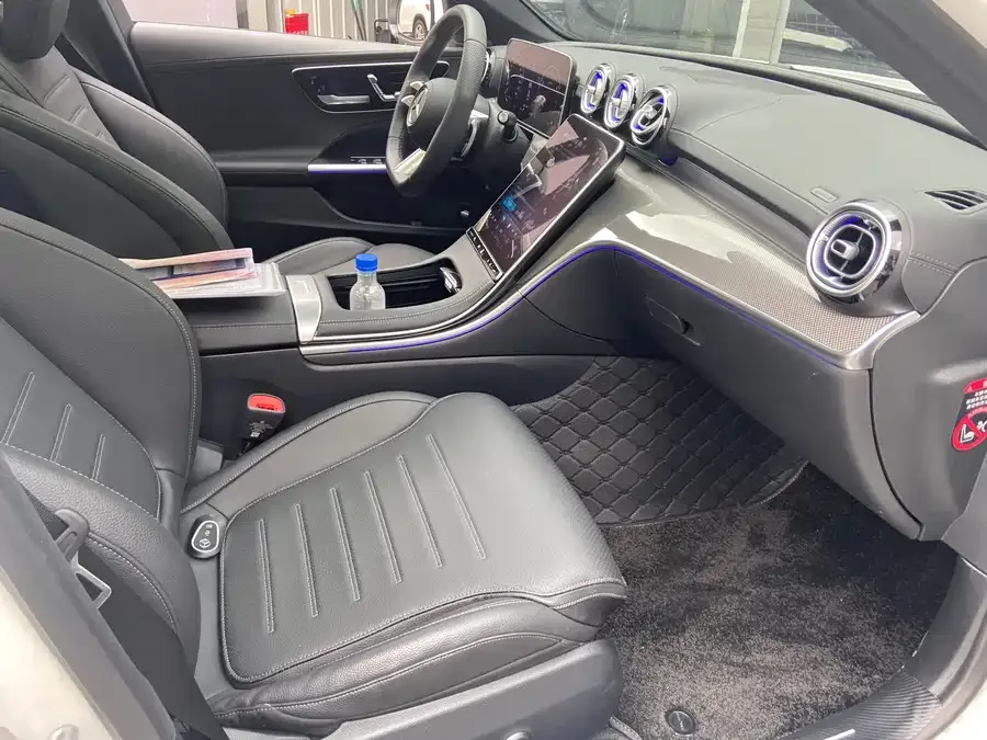 Mercedes-Benz Class C Mercedes-Benz C-Class 2024 C 260 L Sports Edition 2024 — миниатюра 4