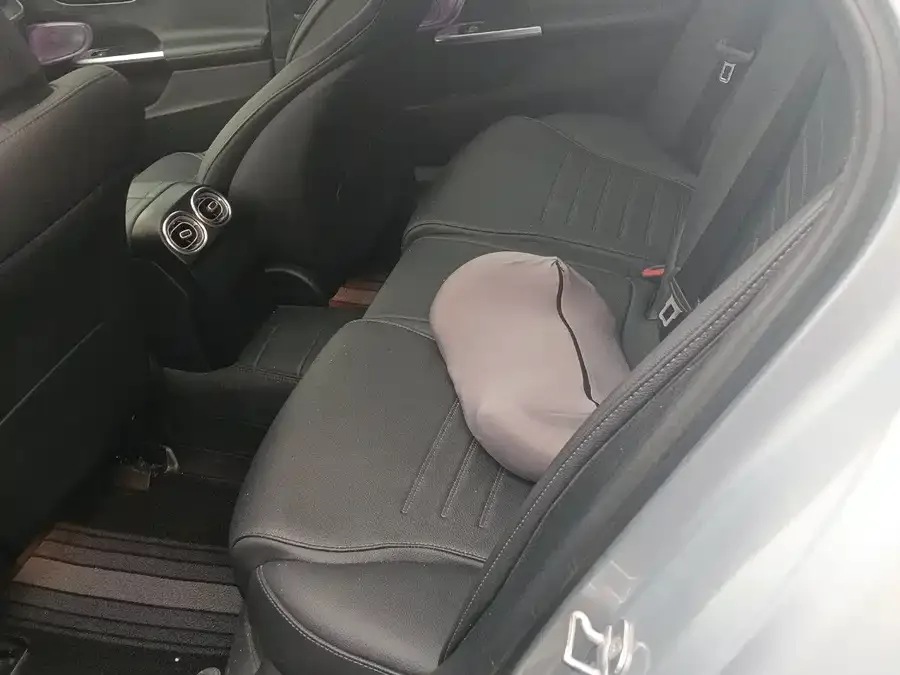 Mercedes-Benz Class C Mercedes-Benz C-Class 2024 facelift C 260 L sports version 2024 — миниатюра 5