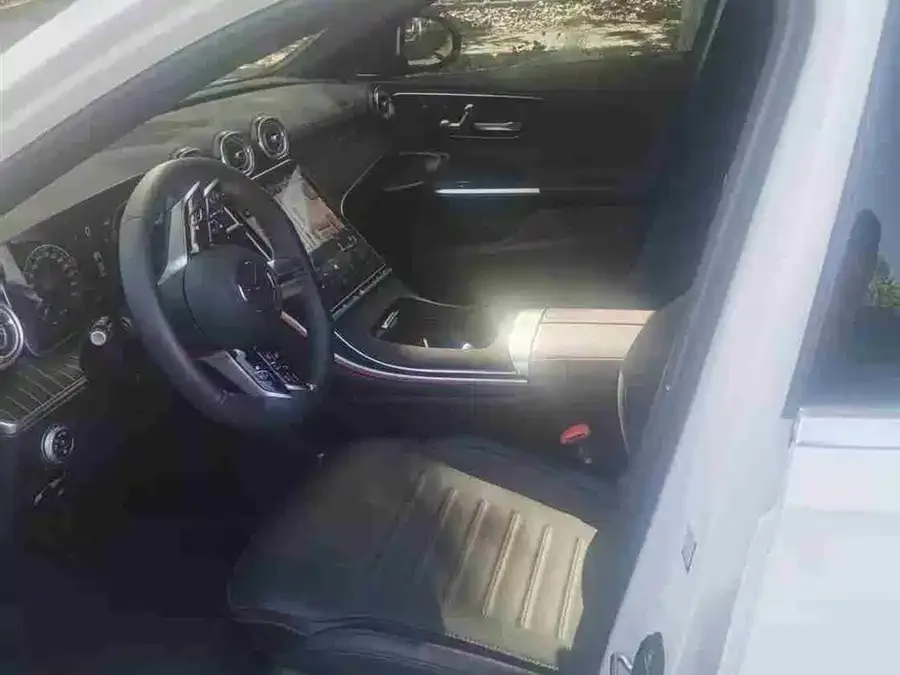 Mercedes-Benz Class C 2026 Mercedes-Benz C-Class C 260 L Sport Edition 2026 — миниатюра 4