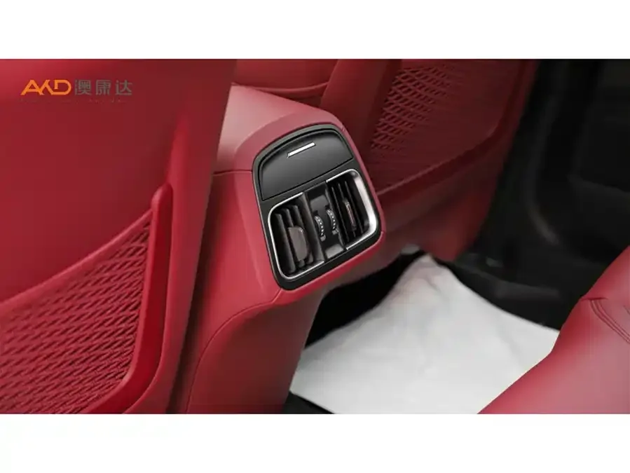 Maserati Levante Levante 2022 2.0T GT Edge Edition 2024 — миниатюра 3