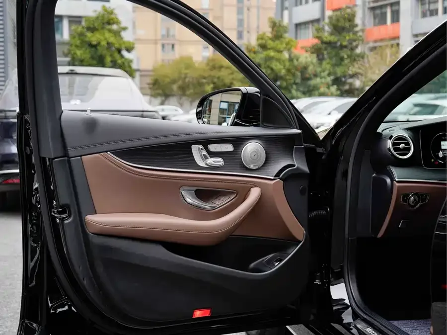 Mercedes-Benz E-Class Mercedes-Benz E-Class 2023 E 300 L Sports Luxury Edition 2023 — миниатюра 4