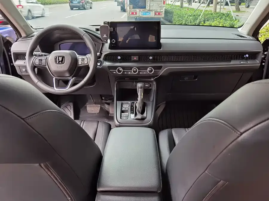 Honda Breeze Haoying 2023 240TURBO 2WD Luxury Edition 5 Seaters 2024 — миниатюра 3