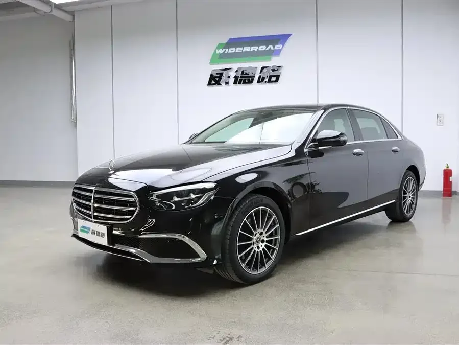 Mercedes-Benz E-Class 2024