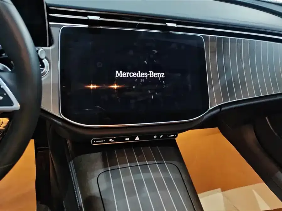 Mercedes-Benz E-Class Mercedes-Benz E-Class 2024 E 300 L Fashion Edition 2024 — миниатюра 4
