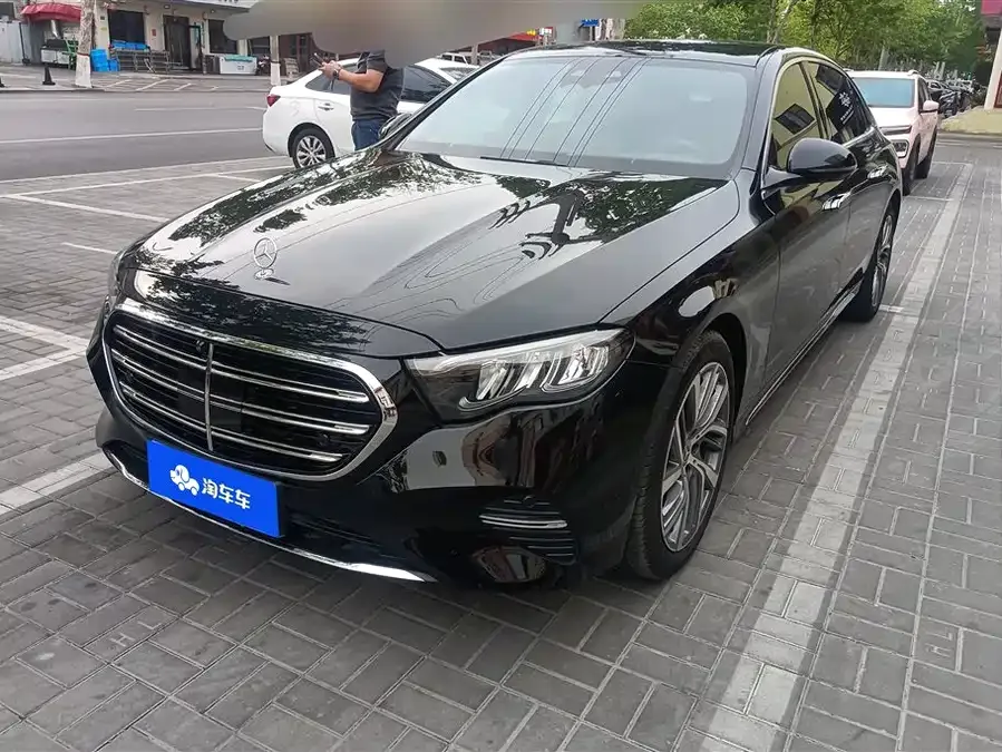 Mercedes-Benz E-Class 2024