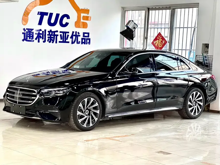 Mercedes-Benz E-Class 2024