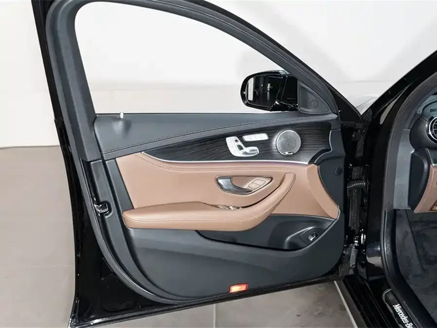 Mercedes-Benz E-Class Mercedes-Benz E-Class 2022 E 300 L Sports Luxury Edition 2022 — миниатюра 4
