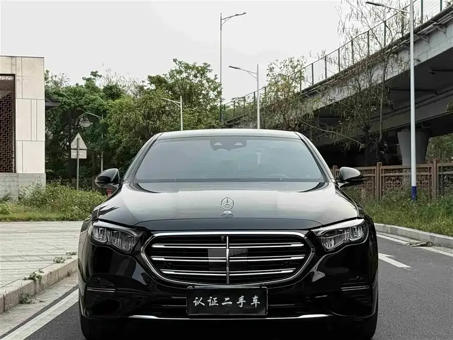 Mercedes-Benz E-Class 2024