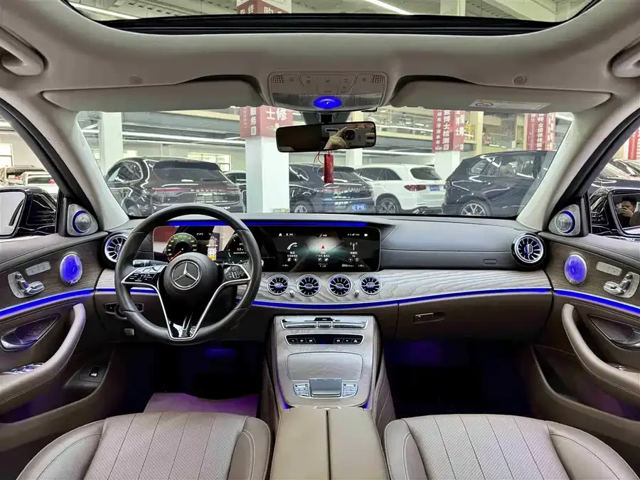 Mercedes-Benz E-Class Mercedes-Benz E-Class 2023 facelift E 300 L Luxury Edition 2024 — миниатюра 3