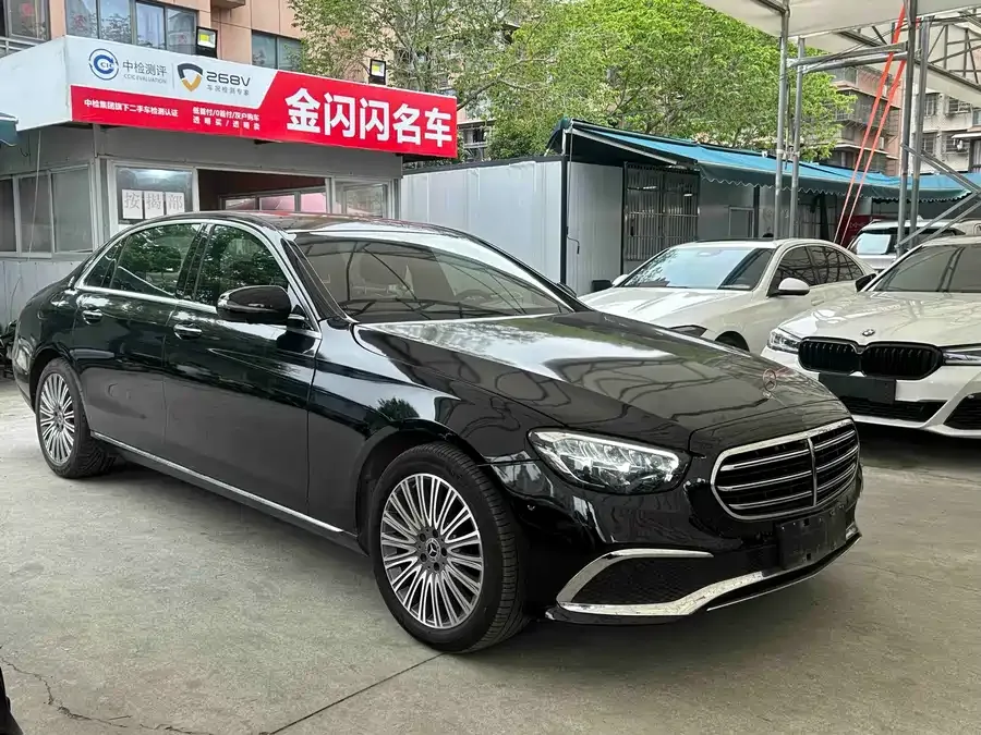 Mercedes-Benz E-Class 2022