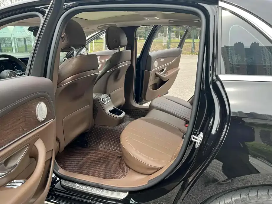 Mercedes-Benz E-Class Mercedes-Benz E-Class 2023 E 300 L Fashion Edition 2023 — миниатюра 2