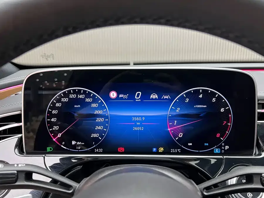 Mercedes-Benz E-Class Mercedes-Benz E-Class 2024 facelift E 300 L Luxury Edition 2024 — миниатюра 2