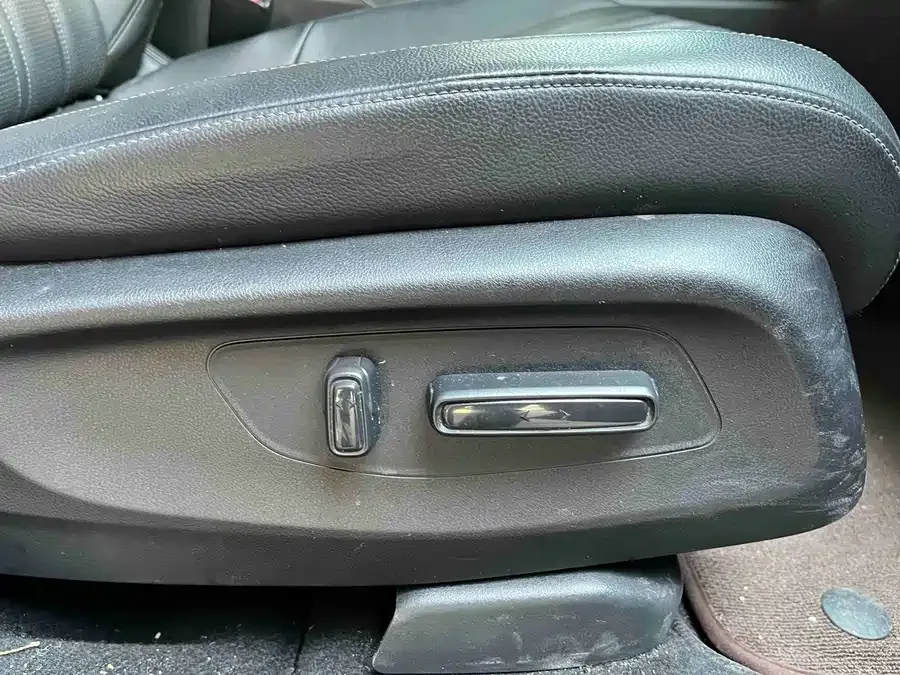 Honda Breeze Haoying 2023 240TURBO 2WD Luxury Edition 5 Seaters 2024 — миниатюра 4