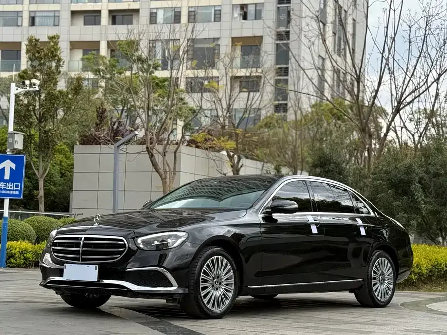 Mercedes-Benz E-Class 2023