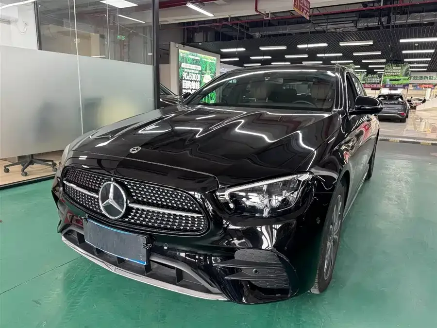 Mercedes-Benz E-Class 2024