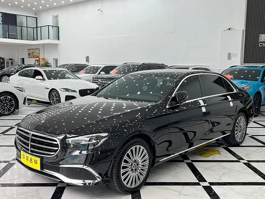 Mercedes-Benz E-Class 2022