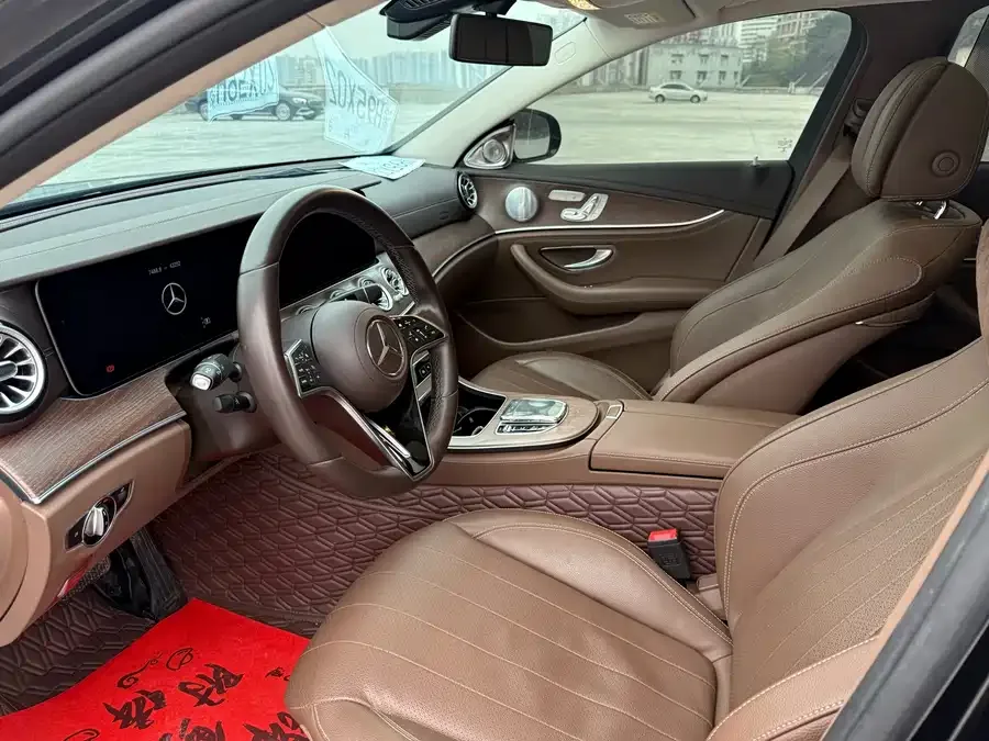 Mercedes-Benz E-Class Mercedes-Benz E-Class 2023 facelift E 300 L Luxury Edition 2023 — миниатюра 4