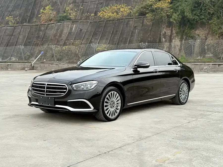 Mercedes-Benz E-Class 2023